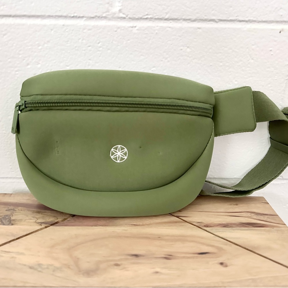 Olive green fanny pack - belt pack